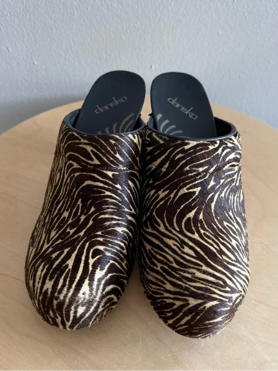 Dansko zebra calf hair clog heels size 42 11/11.5 zebra animal print - Picture 2 of 9